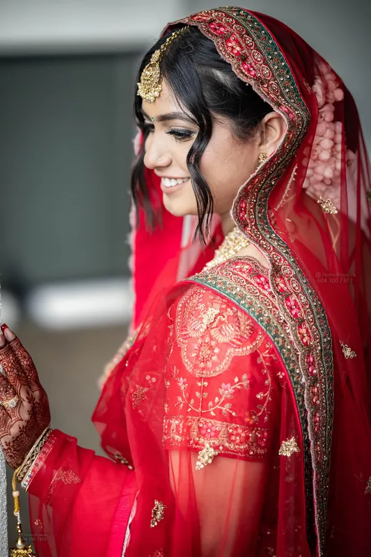candid bridal shoot vancouver